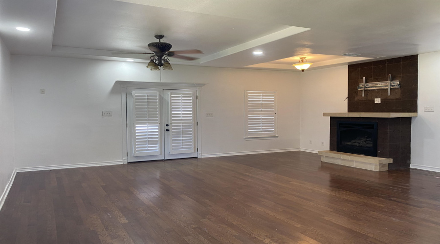 411 Lake Nakuru Ct, LAREDO, Texas 78041, 3 Bedrooms Bedrooms, 8 Rooms Rooms,4 BathroomsBathrooms,Residential,For Sale,411 Lake Nakuru Ct,20253580