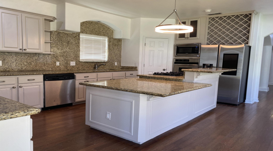 411 Lake Nakuru Ct, LAREDO, Texas 78041, 3 Bedrooms Bedrooms, 8 Rooms Rooms,4 BathroomsBathrooms,Residential,For Sale,411 Lake Nakuru Ct,20253580