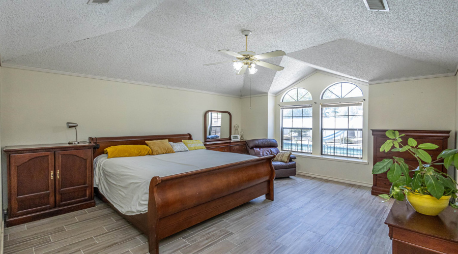 1128 Quail Hollow Lp, LAREDO, Texas 78045-1942, 3 Bedrooms Bedrooms, 6 Rooms Rooms,3 BathroomsBathrooms,Residential,For Sale,1128 Quail Hollow Lp,20253588