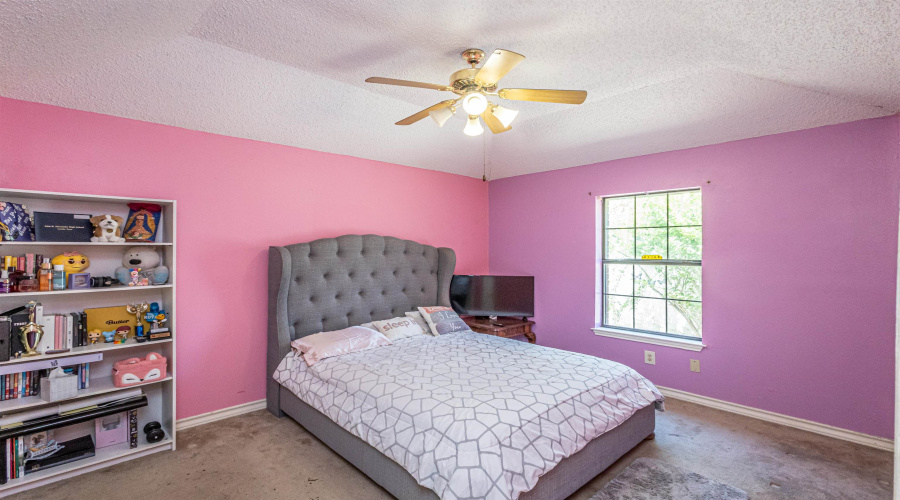 1128 Quail Hollow Lp, LAREDO, Texas 78045-1942, 3 Bedrooms Bedrooms, 6 Rooms Rooms,3 BathroomsBathrooms,Residential,For Sale,1128 Quail Hollow Lp,20253588