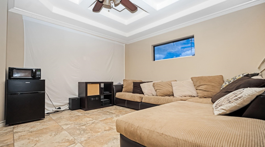 102 Foxtail Dr, Laredo, Texas 78045, 3 Bedrooms Bedrooms, 6 Rooms Rooms,3 BathroomsBathrooms,Residential,For Sale,102 Foxtail Dr,20253603