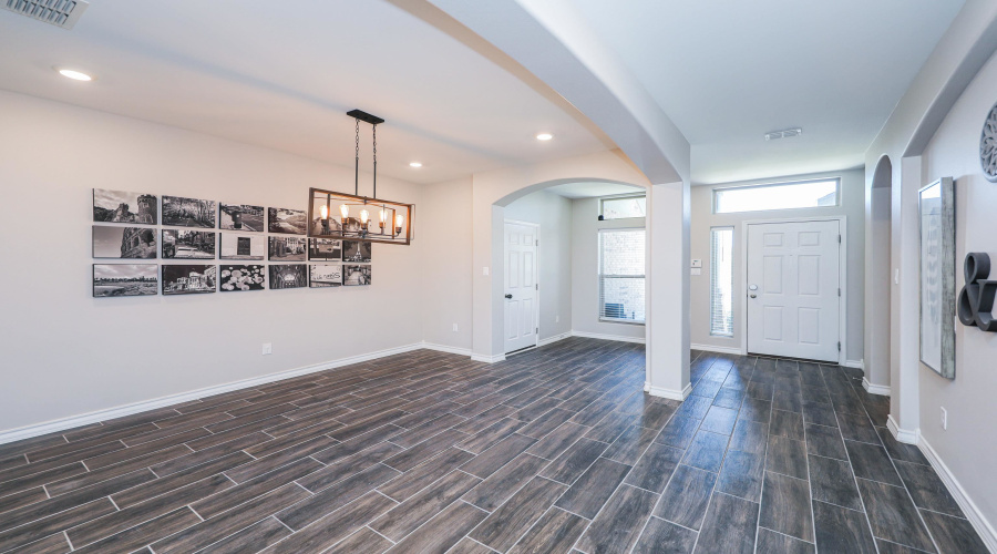 411 Quieto Dr., LAREDO, Texas 78045, 5 Bedrooms Bedrooms, 8 Rooms Rooms,4 BathroomsBathrooms,Residential,For Sale,411 Quieto Dr.,20253594