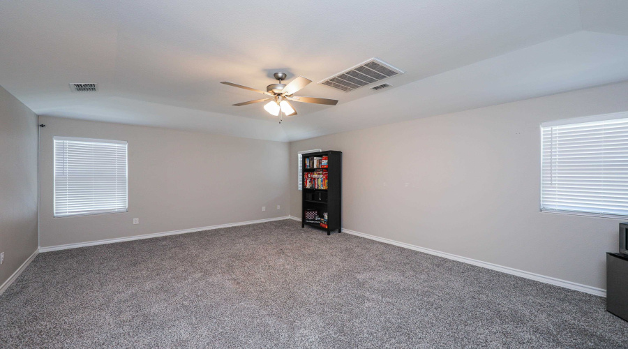 411 Quieto Dr., LAREDO, Texas 78045, 5 Bedrooms Bedrooms, 8 Rooms Rooms,4 BathroomsBathrooms,Residential,For Sale,411 Quieto Dr.,20253594