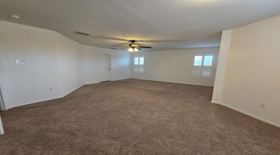 123 Veracruz Dr., Laredo, Texas 78045-6646, 4 Bedrooms Bedrooms, 8 Rooms Rooms,3 BathroomsBathrooms,Residential,For Rent,123 Veracruz Dr.,20253605