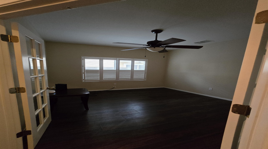 123 Veracruz Dr., Laredo, Texas 78045-6646, 4 Bedrooms Bedrooms, 8 Rooms Rooms,3 BathroomsBathrooms,Residential,For Rent,123 Veracruz Dr.,20253605