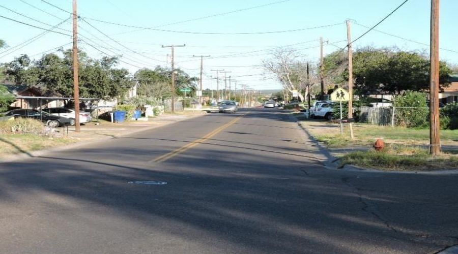 1720 Lyon St, Laredo, Texas 78043, ,Multi-family,For Sale,1720 Lyon St,20242260