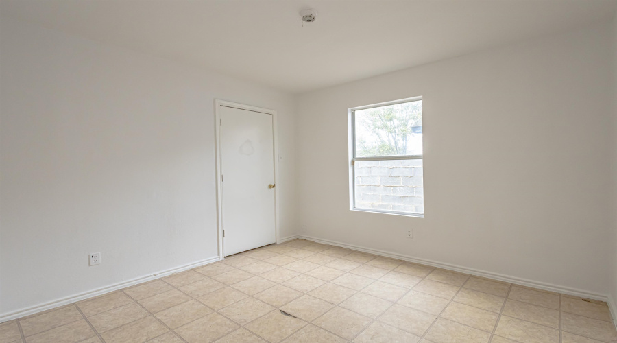 322 Ocean Dr, LAREDO, Texas 78043, 3 Bedrooms Bedrooms, 5 Rooms Rooms,2 BathroomsBathrooms,Residential,For Sale,322 Ocean Dr,20253606