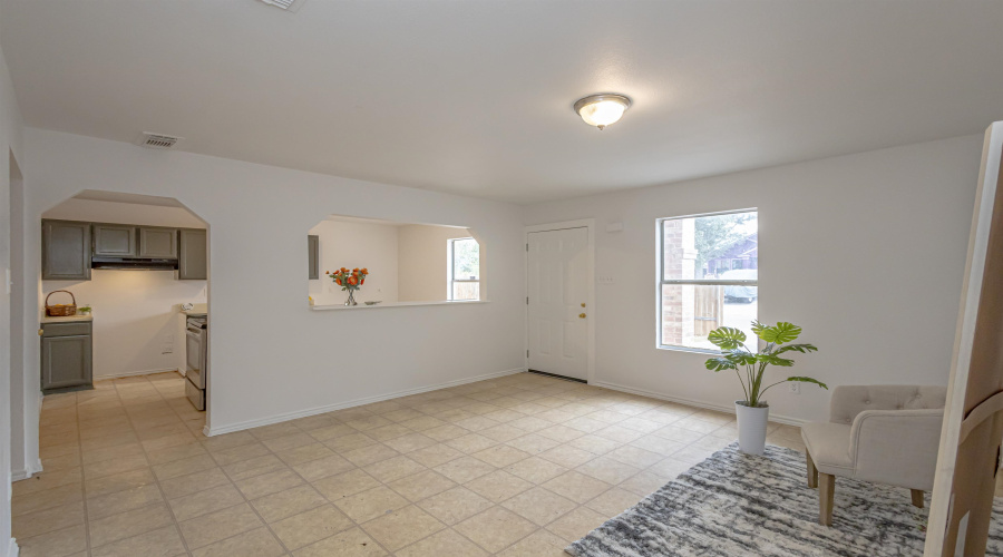 322 Ocean Dr, LAREDO, Texas 78043, 3 Bedrooms Bedrooms, 5 Rooms Rooms,2 BathroomsBathrooms,Residential,For Sale,322 Ocean Dr,20253606