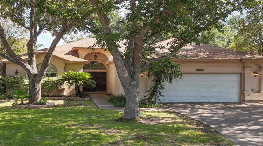 3003 Edgefield Ct, Laredo, Texas 78045, 3 Bedrooms Bedrooms, 6 Rooms Rooms,2 BathroomsBathrooms,Residential,For Rent,3003 Edgefield Ct,20253612