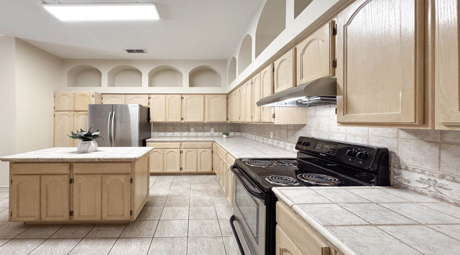 3003 Edgefield Ct, Laredo, Texas 78045, 3 Bedrooms Bedrooms, 6 Rooms Rooms,2 BathroomsBathrooms,Residential,For Rent,3003 Edgefield Ct,20253612