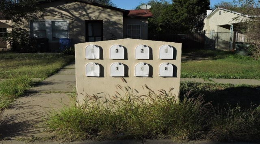 2205 Mendiola Ave, Laredo, Texas 78043, ,Multi-family,For Sale,2205 Mendiola Ave,20242261