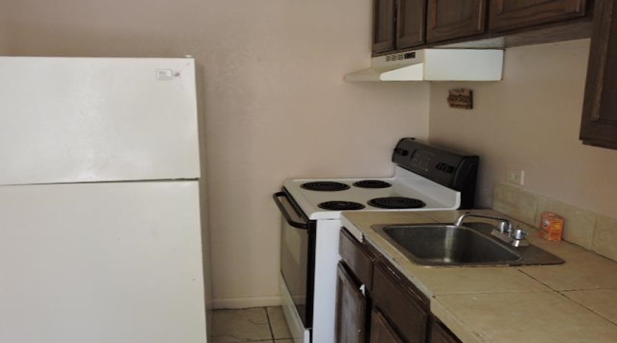 2205 Mendiola Ave, Laredo, Texas 78043, ,Multi-family,For Sale,2205 Mendiola Ave,20242261