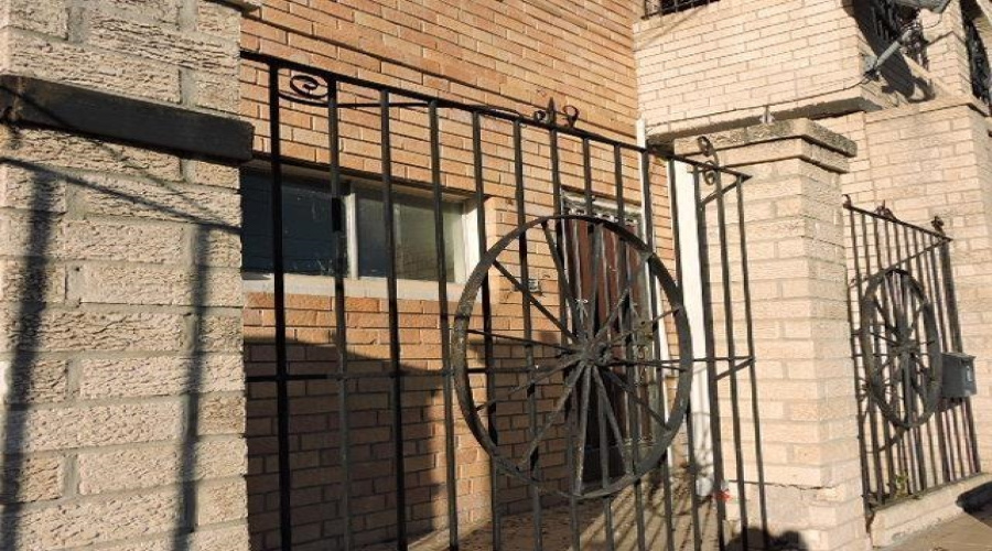 1406 Garden St, Laredo, Texas 78040, ,Multi-family,For Sale,1406 Garden St,20242263