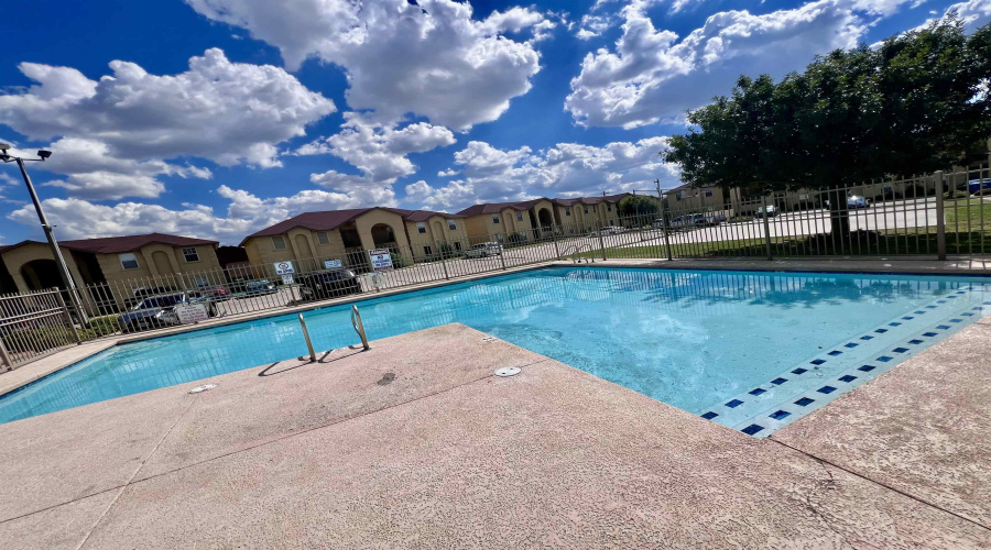9804 Cantera Ct, LAREDO, Texas 78045, 3 Bedrooms Bedrooms, 6 Rooms Rooms,2 BathroomsBathrooms,Residential,For Rent,9804 Cantera Ct,20253617