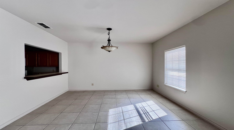 9804 Cantera Ct, LAREDO, Texas 78045, 3 Bedrooms Bedrooms, 6 Rooms Rooms,2 BathroomsBathrooms,Residential,For Rent,9804 Cantera Ct,20253617