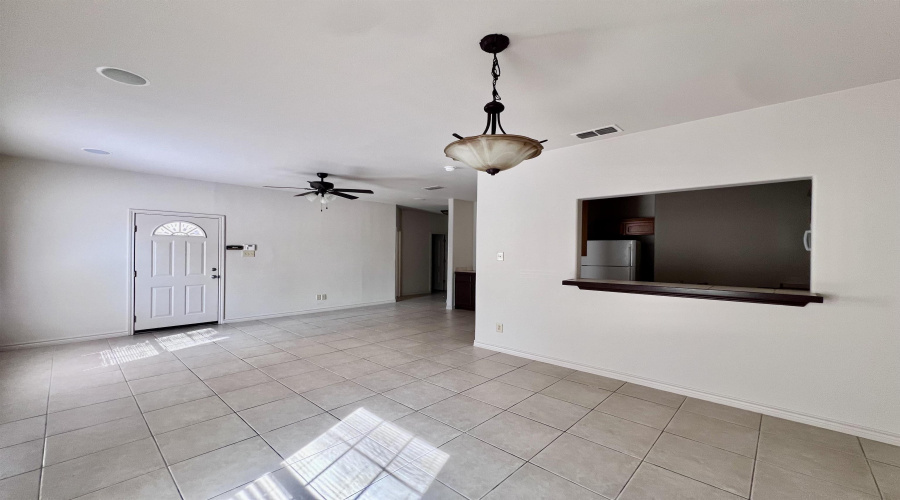 9804 Cantera Ct, LAREDO, Texas 78045, 3 Bedrooms Bedrooms, 6 Rooms Rooms,2 BathroomsBathrooms,Residential,For Rent,9804 Cantera Ct,20253617