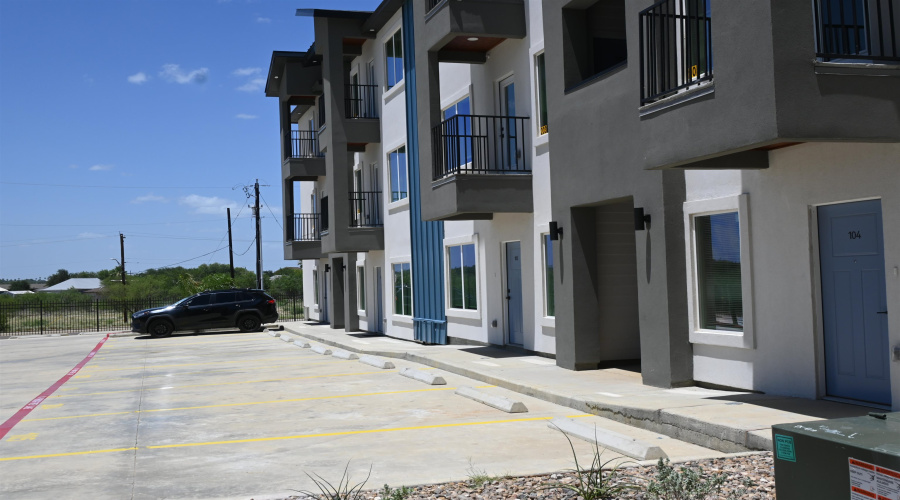 311 Dorel Dr, Laredo, Texas 78043, 2 Bedrooms Bedrooms, 4 Rooms Rooms,1 BathroomBathrooms,Residential,For Rent,311 Dorel Dr,20253624 311 Dorel Dr, Laredo, Texas 78043, 2 Bedrooms Bedrooms, 4 Rooms Rooms,1 BathroomBathrooms,Residential,For Rent,311 Dorel Dr,20253624