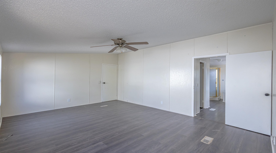 3533 Pericles Ln, LAREDO, Texas 78046, 3 Bedrooms Bedrooms, 5 Rooms Rooms,2 BathroomsBathrooms,Residential,For Sale,3533 Pericles Ln,20253627