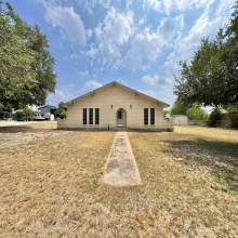 1410 Alamo St, ZAPATA, Texas 78076, 3 Bedrooms Bedrooms, 5 Rooms Rooms,2 BathroomsBathrooms,Residential,For Sale,1410 Alamo St,20253630