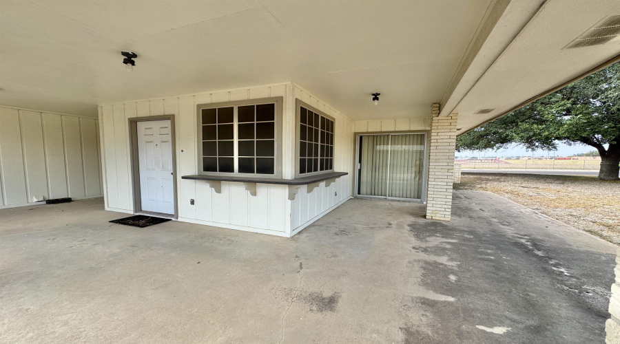 1410 Alamo St, ZAPATA, Texas 78076, 3 Bedrooms Bedrooms, 5 Rooms Rooms,2 BathroomsBathrooms,Residential,For Sale,1410 Alamo St,20253630