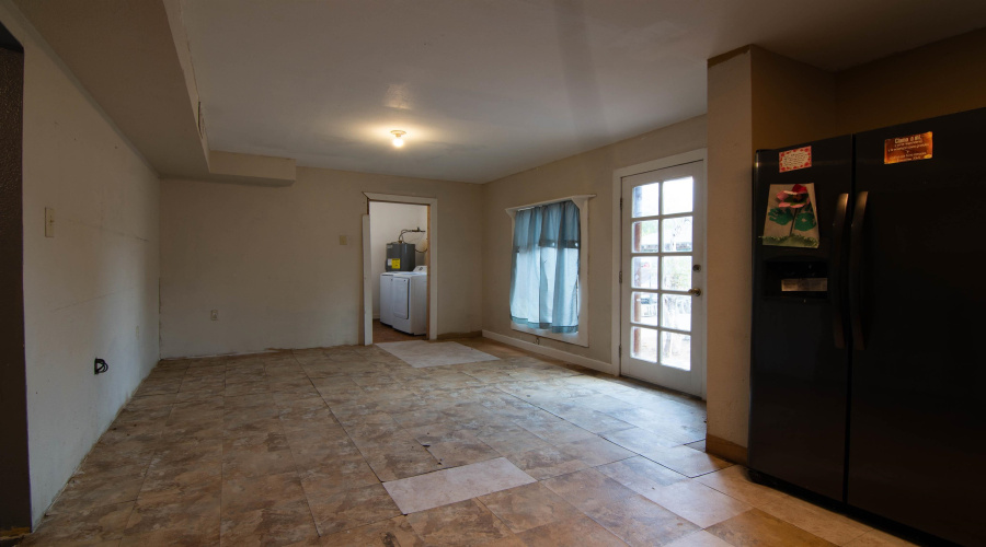 3305 Corpus Christi St, Laredo, Texas 78043-3512, 4 Bedrooms Bedrooms, 7 Rooms Rooms,2 BathroomsBathrooms,Residential,For Sale,3305 Corpus Christi St,20253633