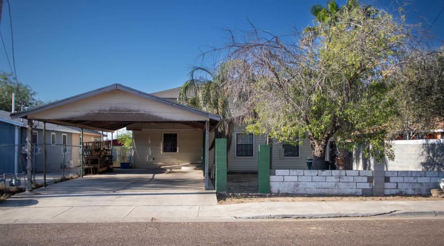 3305 Corpus Christi St, Laredo, Texas 78043-3512, 4 Bedrooms Bedrooms, 7 Rooms Rooms,2 BathroomsBathrooms,Residential,For Sale,3305 Corpus Christi St,20253633