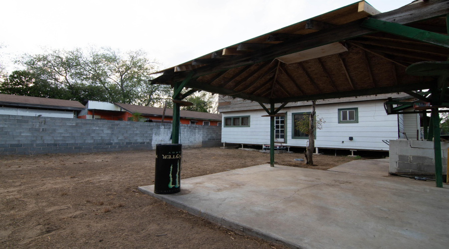 3305 Corpus Christi St, Laredo, Texas 78043-3512, 4 Bedrooms Bedrooms, 7 Rooms Rooms,2 BathroomsBathrooms,Residential,For Sale,3305 Corpus Christi St,20253633