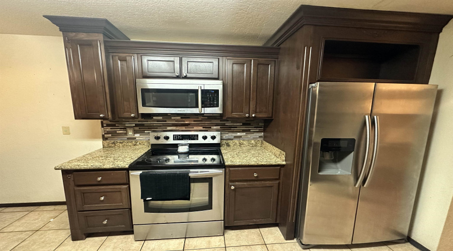 3061 Saint Margaret Ln, Laredo, Texas 78046, 5 Bedrooms Bedrooms, 6 Rooms Rooms,3 BathroomsBathrooms,Residential,For Sale,3061 Saint Margaret Ln,20253634