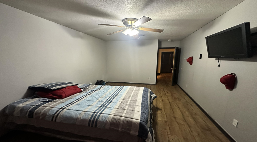 3061 Saint Margaret Ln, Laredo, Texas 78046, 5 Bedrooms Bedrooms, 6 Rooms Rooms,3 BathroomsBathrooms,Residential,For Sale,3061 Saint Margaret Ln,20253634