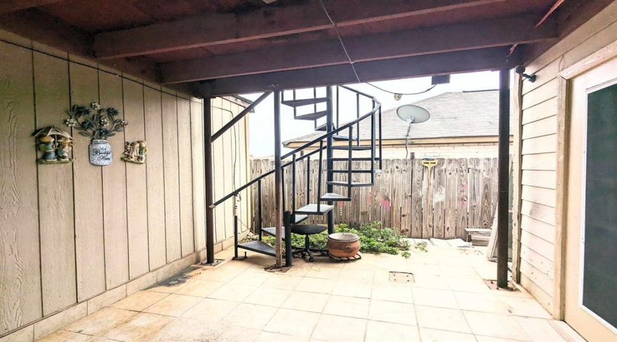 3061 Saint Margaret Ln, Laredo, Texas 78046, 5 Bedrooms Bedrooms, 6 Rooms Rooms,3 BathroomsBathrooms,Residential,For Sale,3061 Saint Margaret Ln,20253634