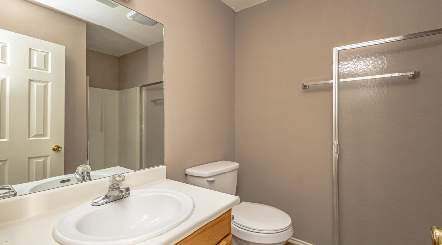 104 Belair Dr., LAREDO, Texas 78041, 2 Bedrooms Bedrooms, 4 Rooms Rooms,2 BathroomsBathrooms,Residential,For Rent,104 Belair Dr.,20253635 104 Belair Dr., LAREDO, Texas 78041, 2 Bedrooms Bedrooms, 4 Rooms Rooms,2 BathroomsBathrooms,Residential,For Rent,104 Belair Dr.,20253635