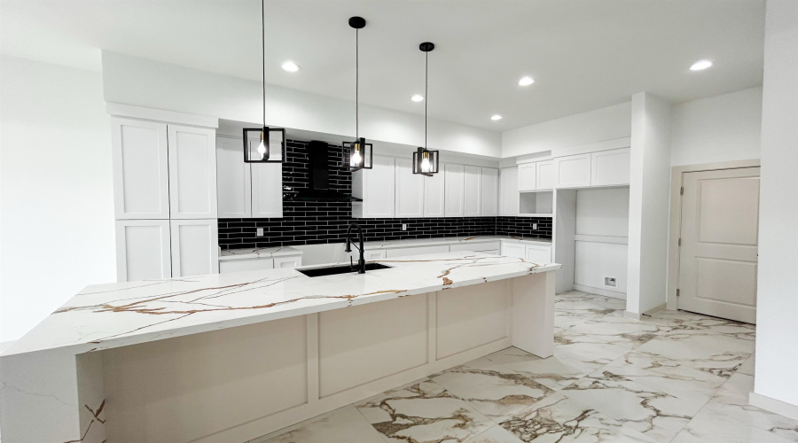 5515 Raven Dr., Laredo, Texas 78046, 3 Bedrooms Bedrooms, 4 Rooms Rooms,2 BathroomsBathrooms,Residential,For Sale,5515 Raven Dr.,20253636