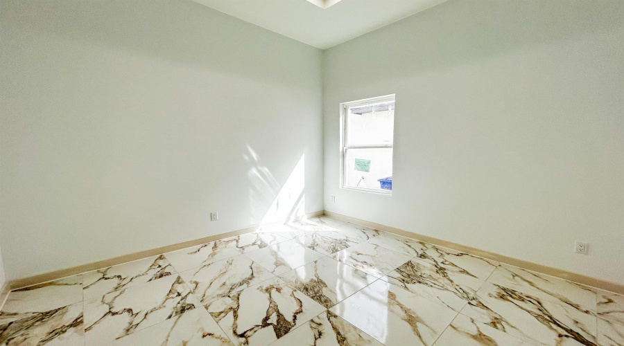 5515 Raven Dr., Laredo, Texas 78046, 3 Bedrooms Bedrooms, 4 Rooms Rooms,2 BathroomsBathrooms,Residential,For Sale,5515 Raven Dr.,20253636