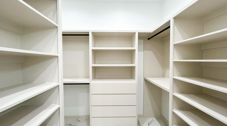 5515 Raven Dr., Laredo, Texas 78046, 3 Bedrooms Bedrooms, 4 Rooms Rooms,2 BathroomsBathrooms,Residential,For Sale,5515 Raven Dr.,20253636