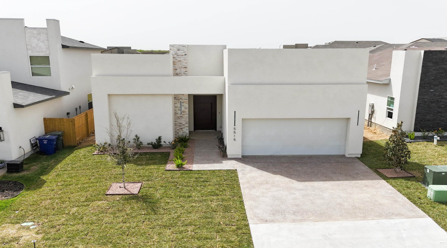 5515 Raven Dr., Laredo, Texas 78046, 3 Bedrooms Bedrooms, 4 Rooms Rooms,2 BathroomsBathrooms,Residential,For Sale,5515 Raven Dr.,20253636