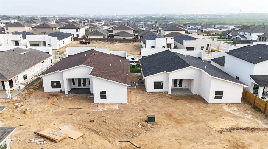 5515 Raven Dr., Laredo, Texas 78046, 3 Bedrooms Bedrooms, 4 Rooms Rooms,2 BathroomsBathrooms,Residential,For Sale,5515 Raven Dr.,20253636