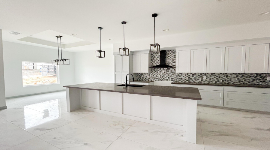 5513 Raven Dr., Laredo, Texas 78046, 3 Bedrooms Bedrooms, 4 Rooms Rooms,2 BathroomsBathrooms,Residential,For Sale,5513 Raven Dr.,20253637