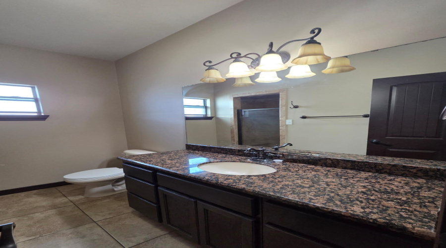 3107 Conde Dr., Laredo, Texas 78045, 3 Bedrooms Bedrooms, 4 Rooms Rooms,2 BathroomsBathrooms,Residential,For Rent,3107 Conde Dr.,20253642