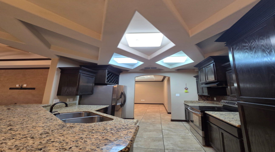 3107 Conde Dr., Laredo, Texas 78045, 3 Bedrooms Bedrooms, 4 Rooms Rooms,2 BathroomsBathrooms,Residential,For Rent,3107 Conde Dr.,20253642