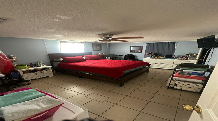 7045 Balcones Dr, LAREDO, Texas 78046, 3 Bedrooms Bedrooms, 4 Rooms Rooms,2 BathroomsBathrooms,Residential,For Sale,7045 Balcones Dr,20253647