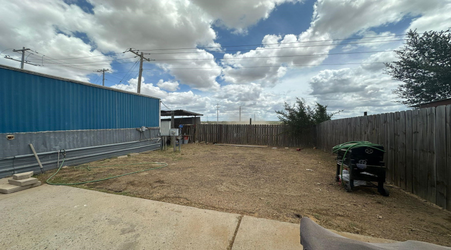 7045 Balcones Dr, LAREDO, Texas 78046, 3 Bedrooms Bedrooms, 4 Rooms Rooms,2 BathroomsBathrooms,Residential,For Sale,7045 Balcones Dr,20253647