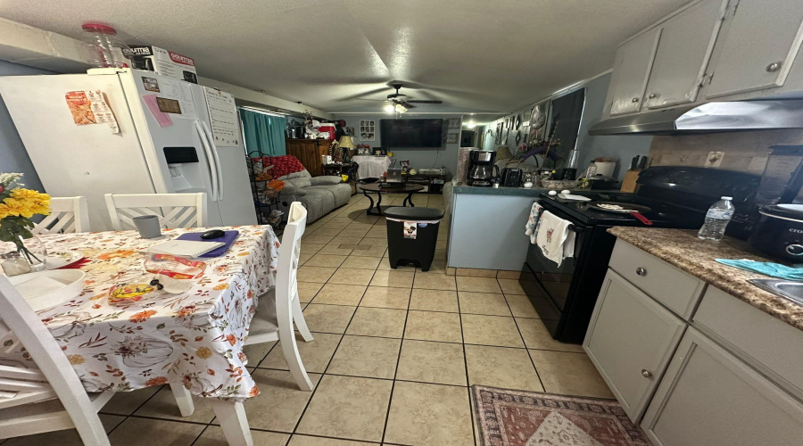 7045 Balcones Dr, LAREDO, Texas 78046, 3 Bedrooms Bedrooms, 4 Rooms Rooms,2 BathroomsBathrooms,Residential,For Sale,7045 Balcones Dr,20253647