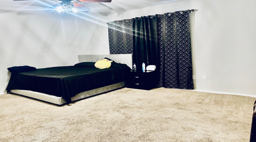 1427 Ocampo Dr, Laredo, Texas 78046, 5 Bedrooms Bedrooms, 9 Rooms Rooms,3 BathroomsBathrooms,Residential,For Sale,1427 Ocampo Dr,20253651