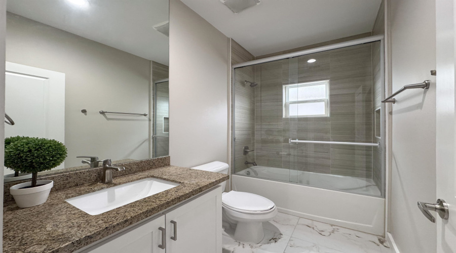 2602 Mario St., Laredo, Texas 78046, 3 Bedrooms Bedrooms, 6 Rooms Rooms,2 BathroomsBathrooms,Residential,For Sale,2602 Mario St.,20253663