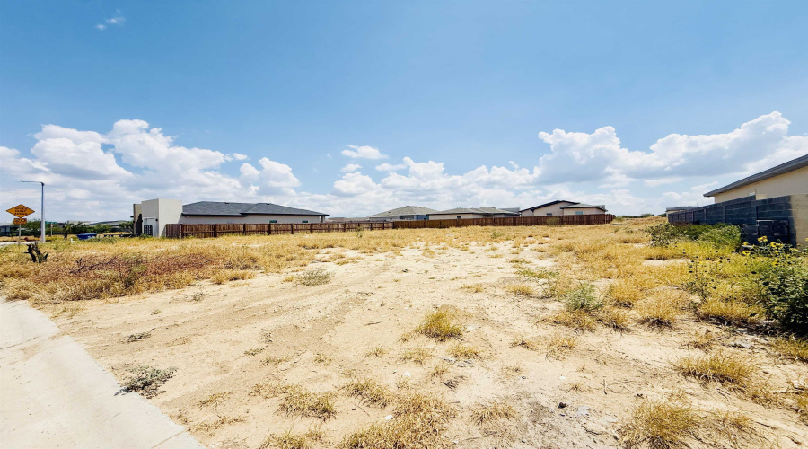 6703 El Jinete Dr., LAREDO, Texas 78046, ,Land,For Sale,6703 El Jinete Dr.,20253662