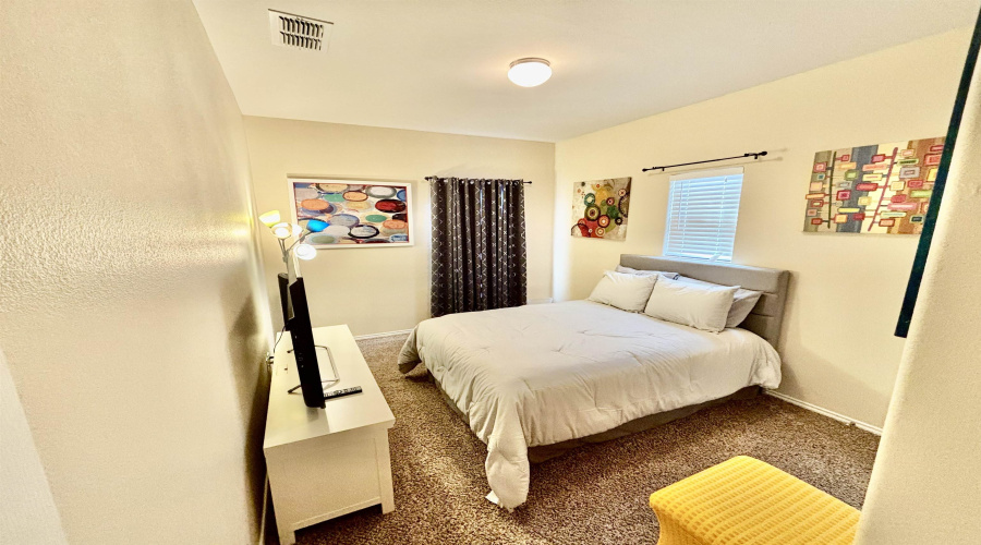 15115 Cerralvo Dr, Laredo, Texas 78045, 3 Bedrooms Bedrooms, 6 Rooms Rooms,2 BathroomsBathrooms,Residential,For Sale,15115 Cerralvo Dr,20253664