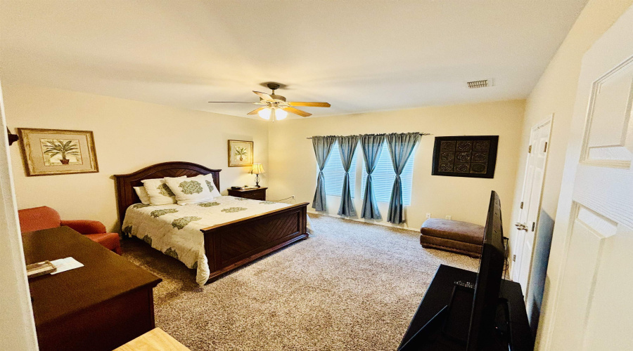 15115 Cerralvo Dr, Laredo, Texas 78045, 3 Bedrooms Bedrooms, 6 Rooms Rooms,2 BathroomsBathrooms,Residential,For Sale,15115 Cerralvo Dr,20253664