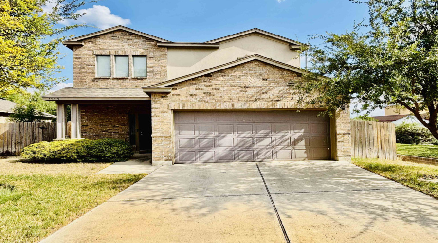 15115 Cerralvo Dr, Laredo, Texas 78045, 3 Bedrooms Bedrooms, 6 Rooms Rooms,2 BathroomsBathrooms,Residential,For Sale,15115 Cerralvo Dr,20253664