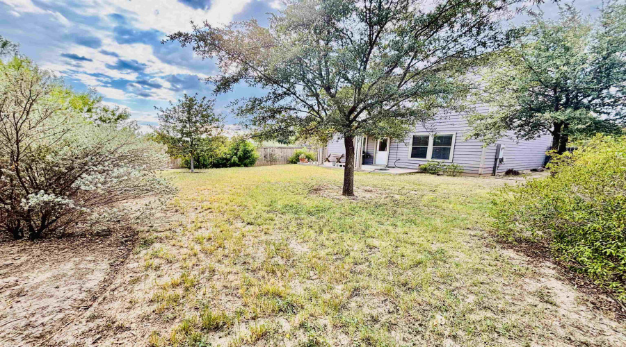 15115 Cerralvo Dr, Laredo, Texas 78045, 3 Bedrooms Bedrooms, 6 Rooms Rooms,2 BathroomsBathrooms,Residential,For Sale,15115 Cerralvo Dr,20253664