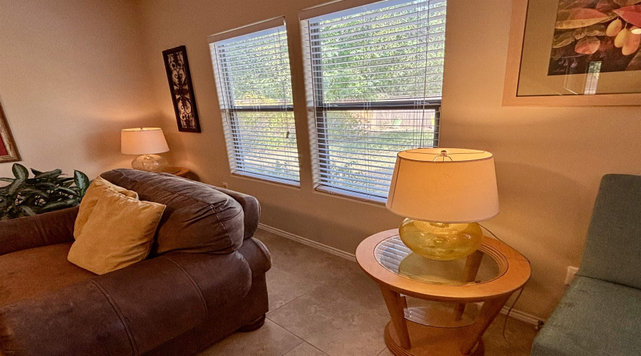 15115 Cerralvo Dr, Laredo, Texas 78045, 3 Bedrooms Bedrooms, 6 Rooms Rooms,2 BathroomsBathrooms,Residential,For Sale,15115 Cerralvo Dr,20253664